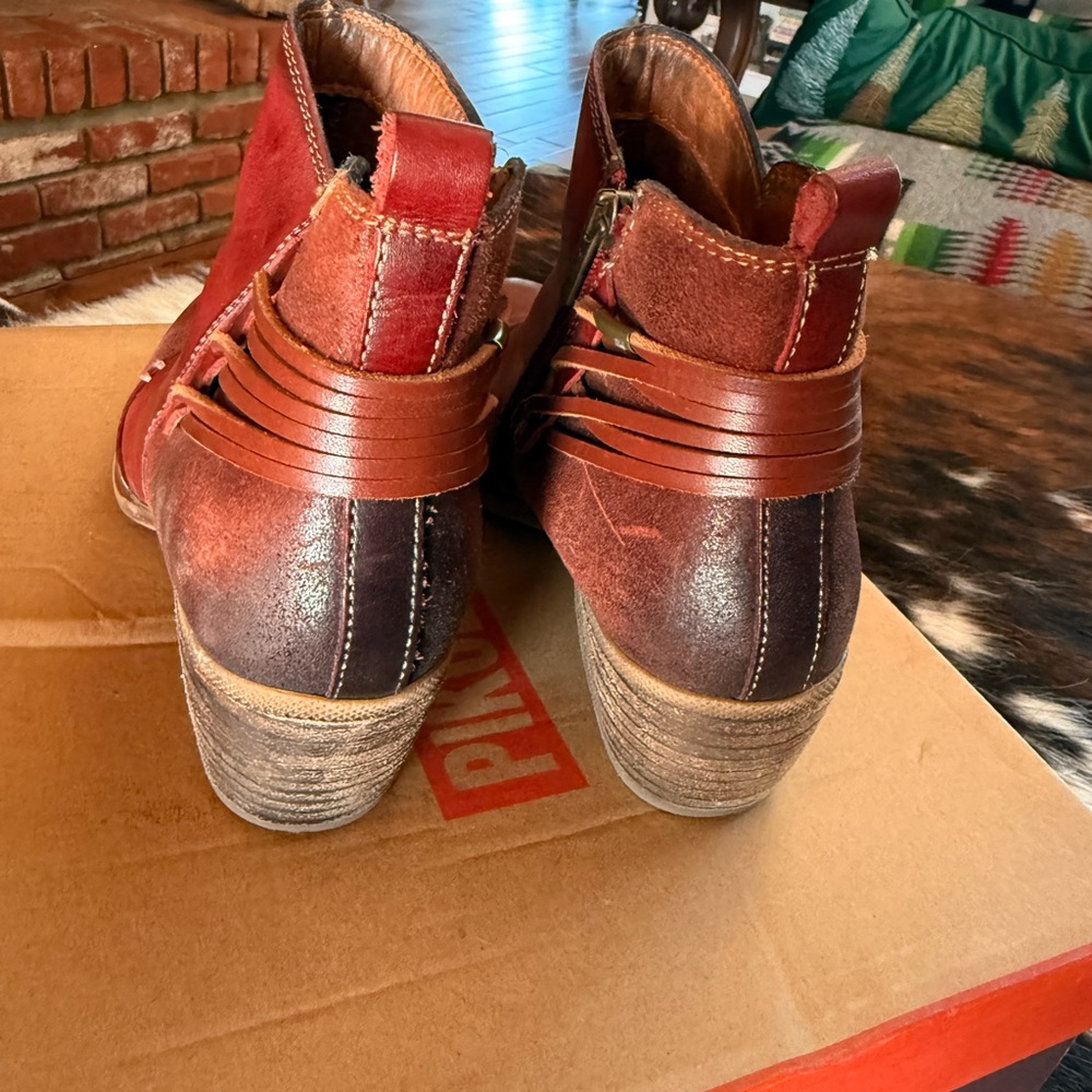 PIKOLINOS Women's Burgundy and Brown Ankle Boots - Picture 3 of 6